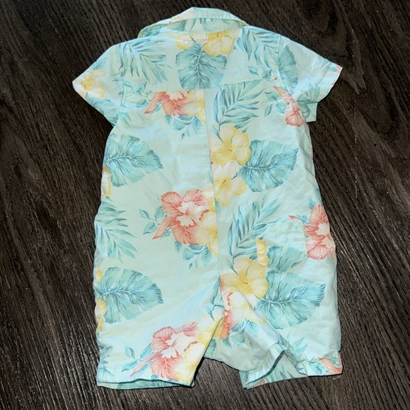 Janie and Jack Hawaiian romper - Picture 2 of 4